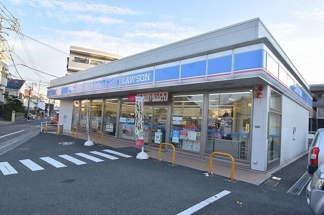 コンビニ　ローソン　広島大宮店（コンビニ）まで153m