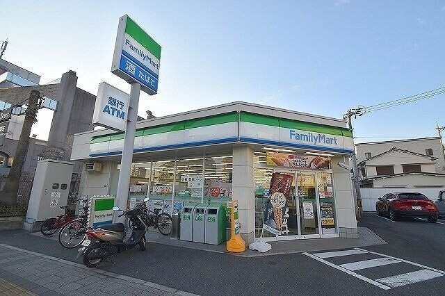 コンビニ　ファミリーマート　広島大宮店（コンビニ）まで448m