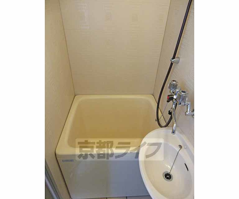 バス・シャワールーム　ユニットバスのお風呂です