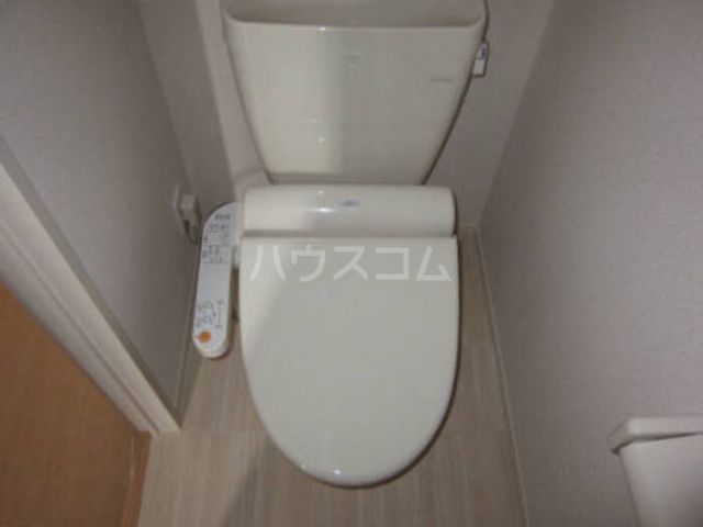 【豊中市柴原町のアパートのトイレ】