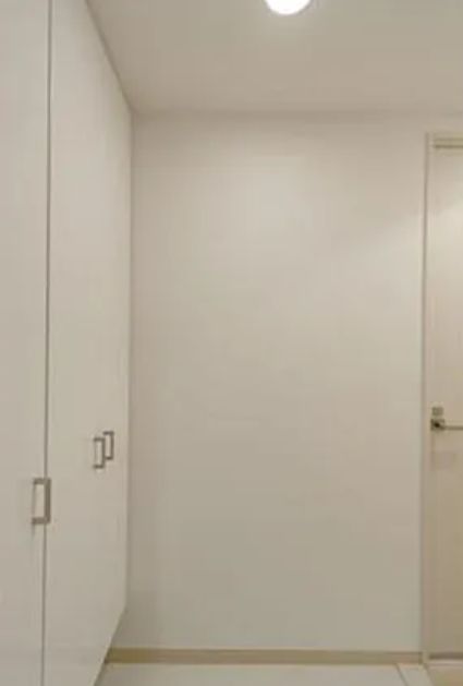 玄関　弊社は都内全域の物件が仲介手数料最大無料でご案内可能！