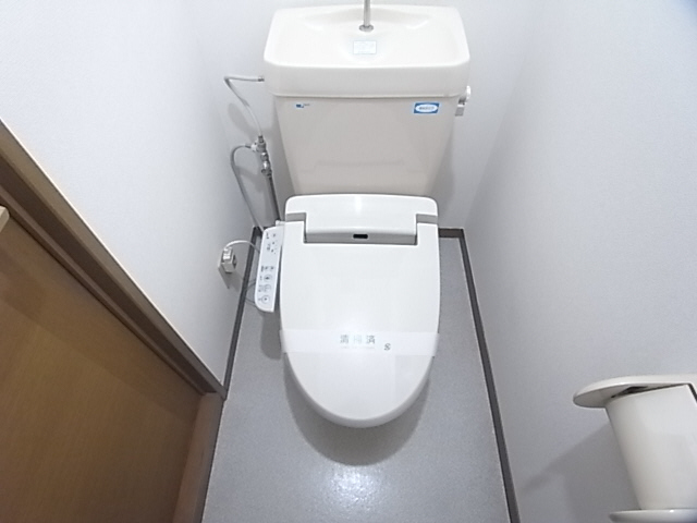 【神戸市灘区篠原中町のアパートのトイレ】