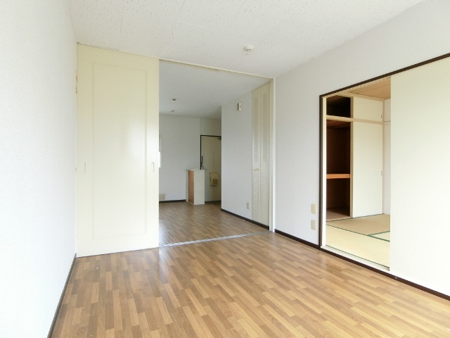 居室・リビング　図面と現状に相違がある場合には現状を優先