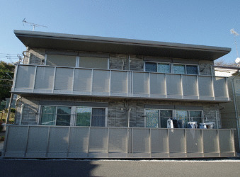 横浜市保土ケ谷区権太坂のアパートの建物外観