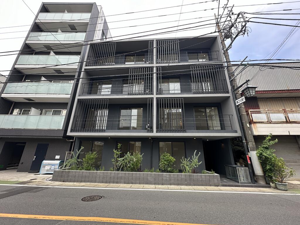 建物外観　シンプルな外観