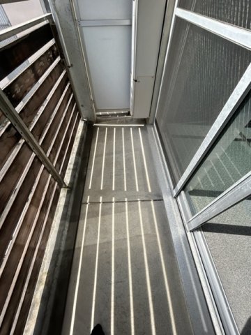 バルコニー　駐車場