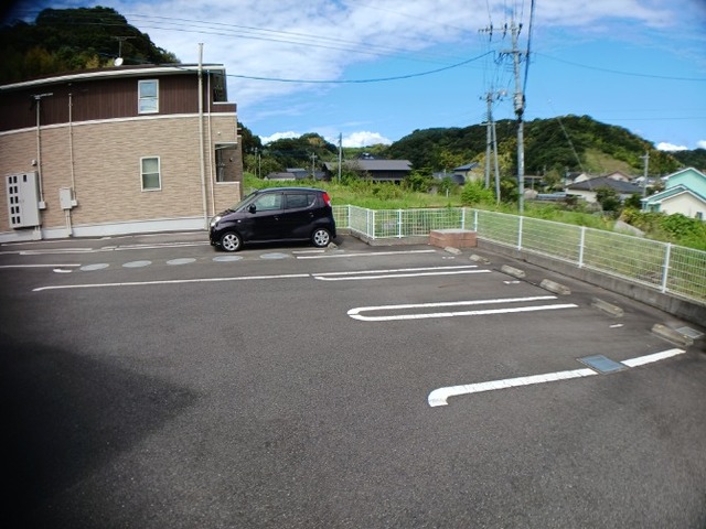 【鹿児島市山田町のアパートの駐車場】