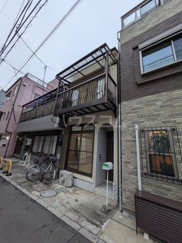 柳原２丁目戸建賃貸の建物外観