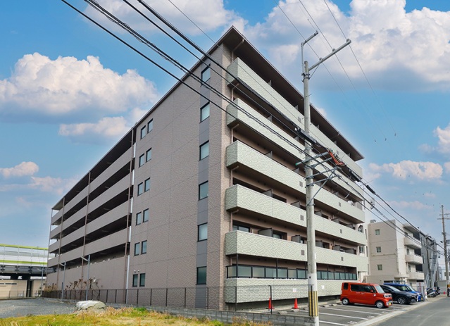 サンメイツ京阪・竹田の建物外観