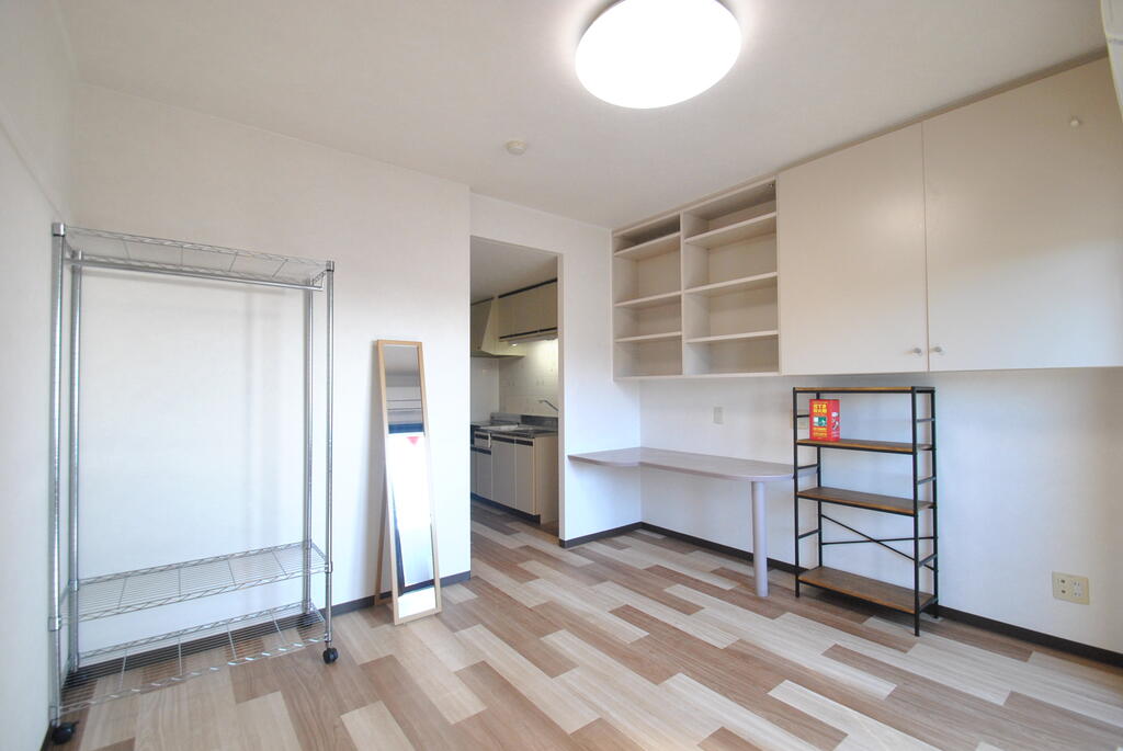 居室・リビング　別室画像、現状優先