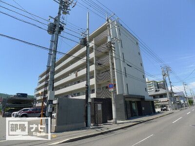 【高松市上之町のマンションの建物外観】