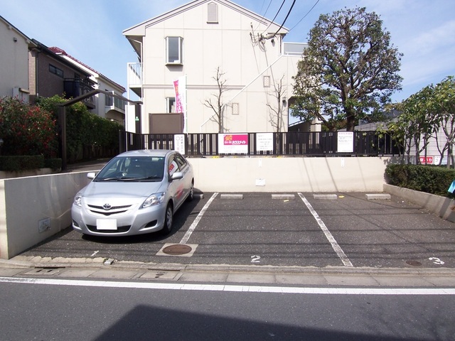 駐車場　★敷地内駐車場★（空き確認・使用料等詳細はご確認下さい）