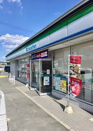 コンビニ　ファミリーマート マスカット球場前店（コンビニ）まで514m