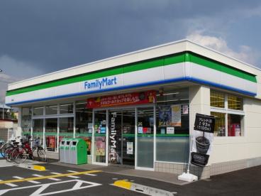 コンビニ　ファミリーマート 有瀬店（コンビニ）まで664m
