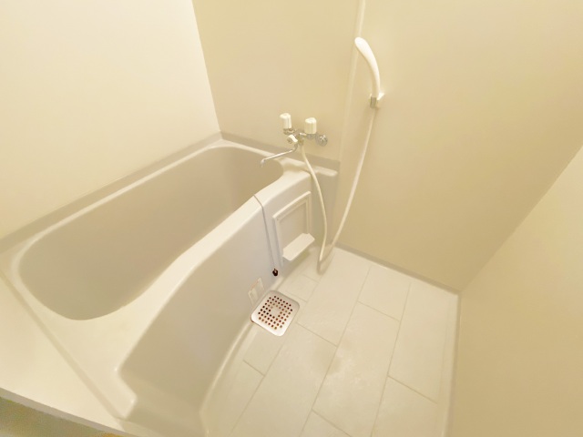 バス・シャワールーム　バストイレは別です♪