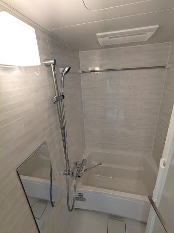 バス・シャワールーム　14 15Fはプレミアルーム：追焚オートバス、玄関 キッチン