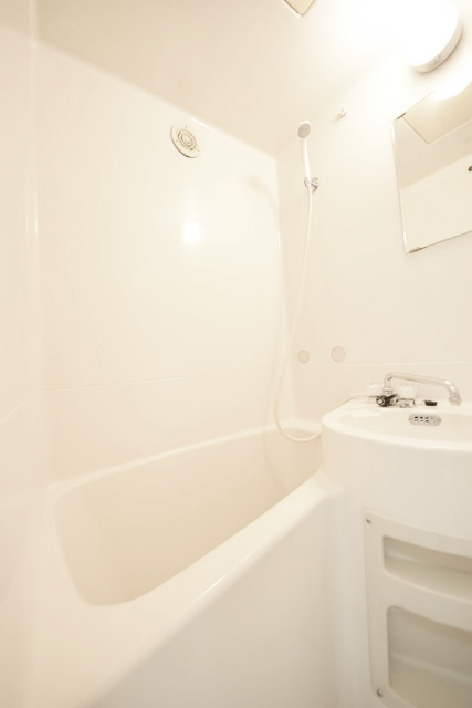 バス・シャワールーム　★疲れもとれますね★