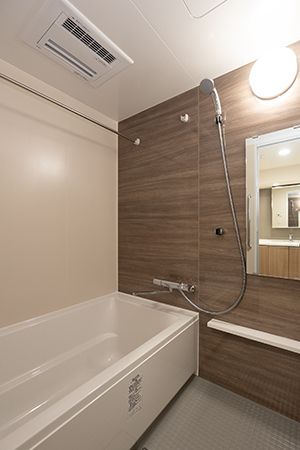 バス・シャワールーム　■追焚機能バス■浴室暖房乾燥機能