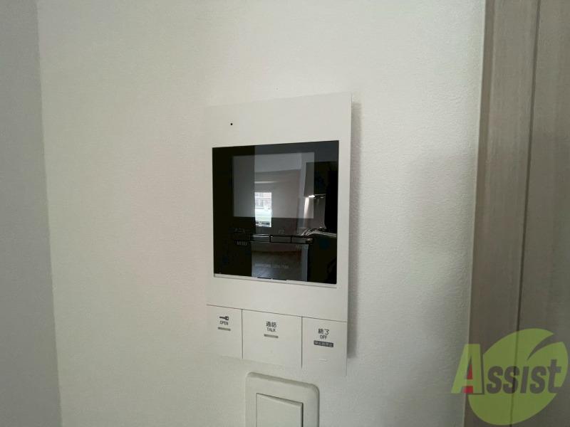 セキュリティ　ＴＶモニター付インターホンです。来客者の顔が見えるので安心！