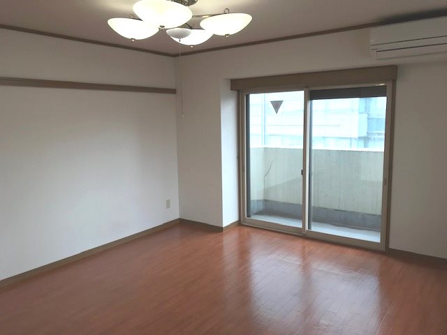 その他部屋・スペース　家具家電がついています。