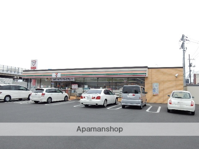 コンビニ　セブンイレブン青江6丁目店（コンビニ）まで717m