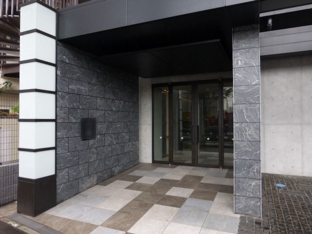 エントランス　★お問い合わせはタウンハウジングまで★