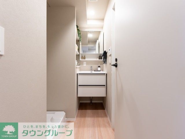 洗面設備　※写真は同タイプ住戸です。