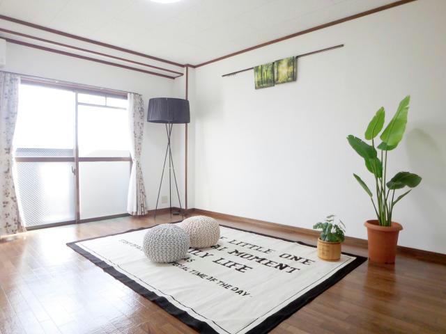 居室・リビング　(別部屋イメージ)