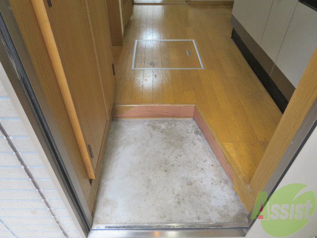 玄関　こちらは玄関の様子です。動線になりますよ。