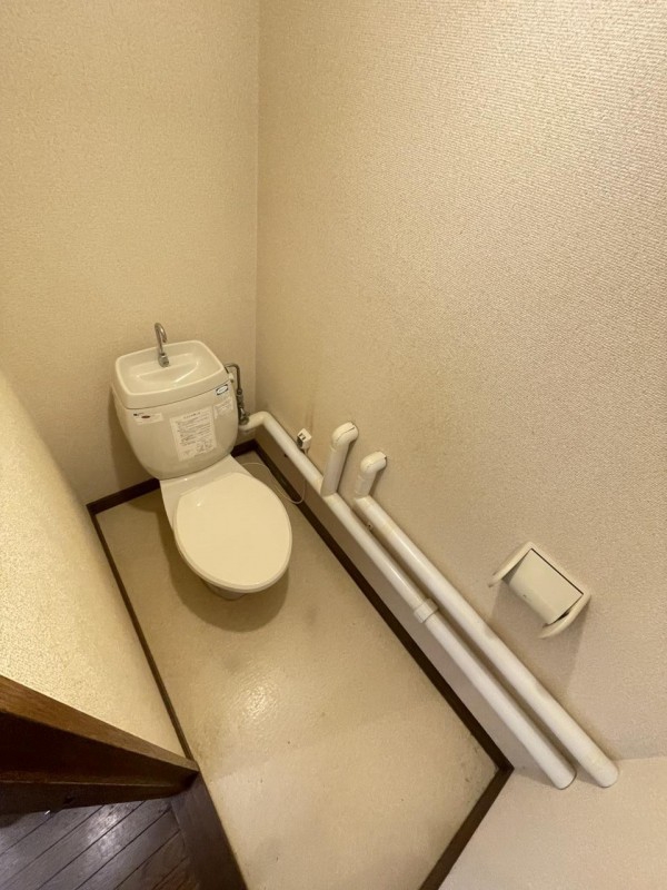 トイレ　トイレ