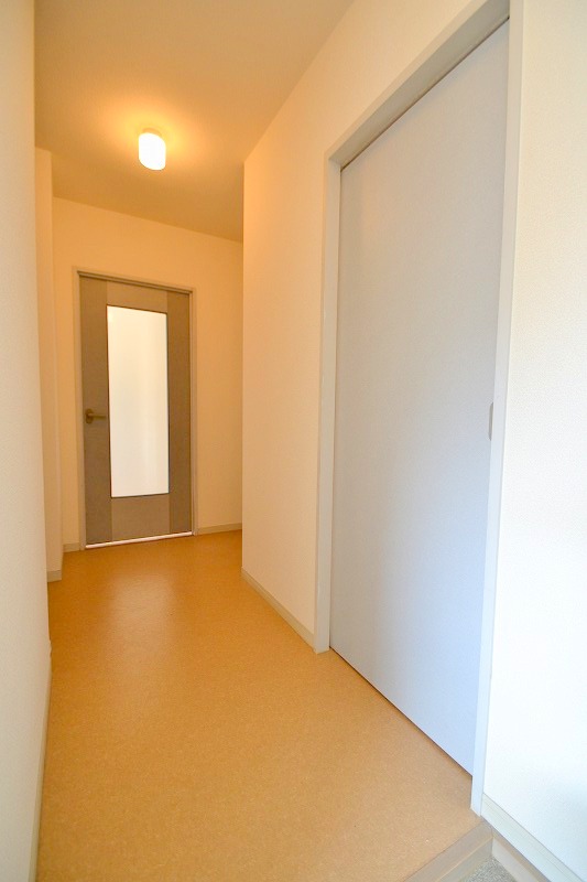 玄関　お問合せはシティホーム海田センター　082-821-2227