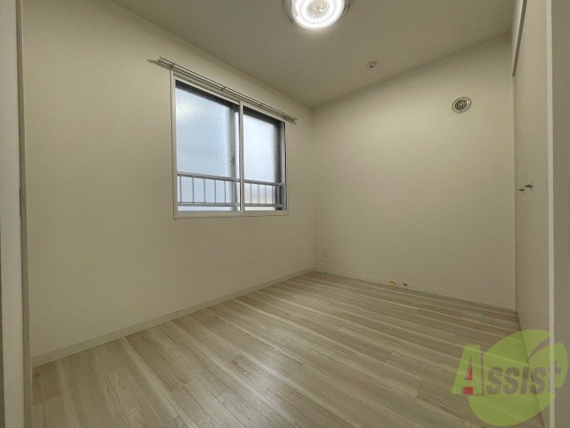 その他部屋・スペース　寝室も白を基調とした明るく綺麗なお部屋です！