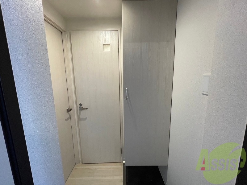 玄関　玄関です。白を基調としていて清潔感があります！