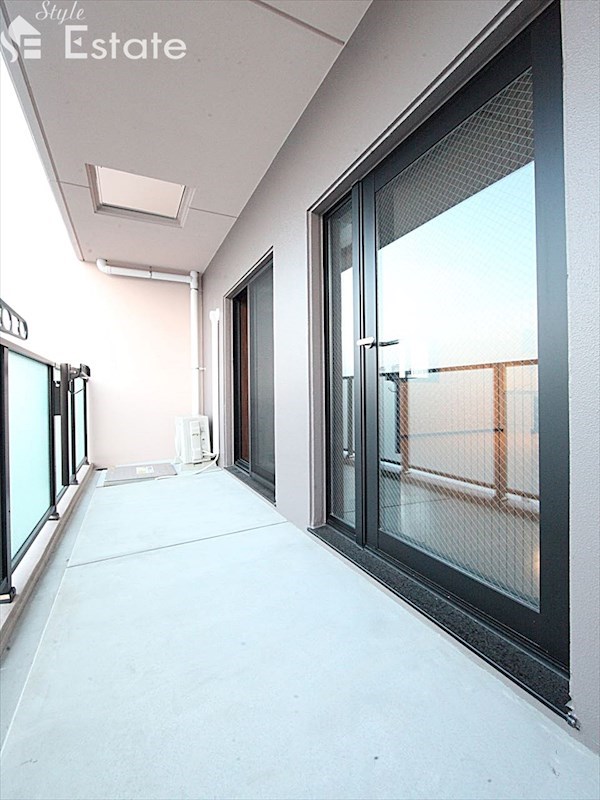 バルコニー　バルコニー