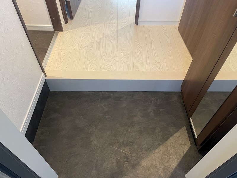 玄関　※別室参考画像