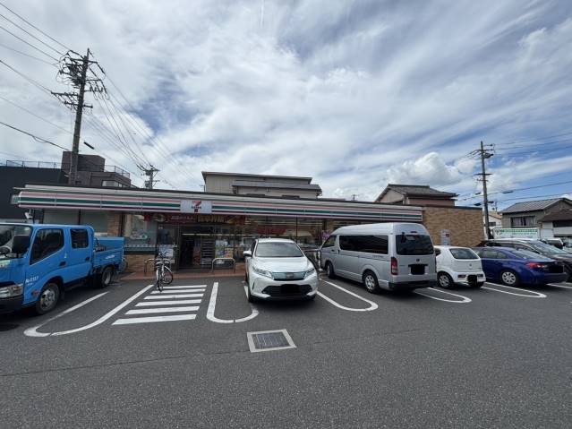 コンビニ　セブン－イレブン名古屋名西通１丁目店（コンビニ）まで278m