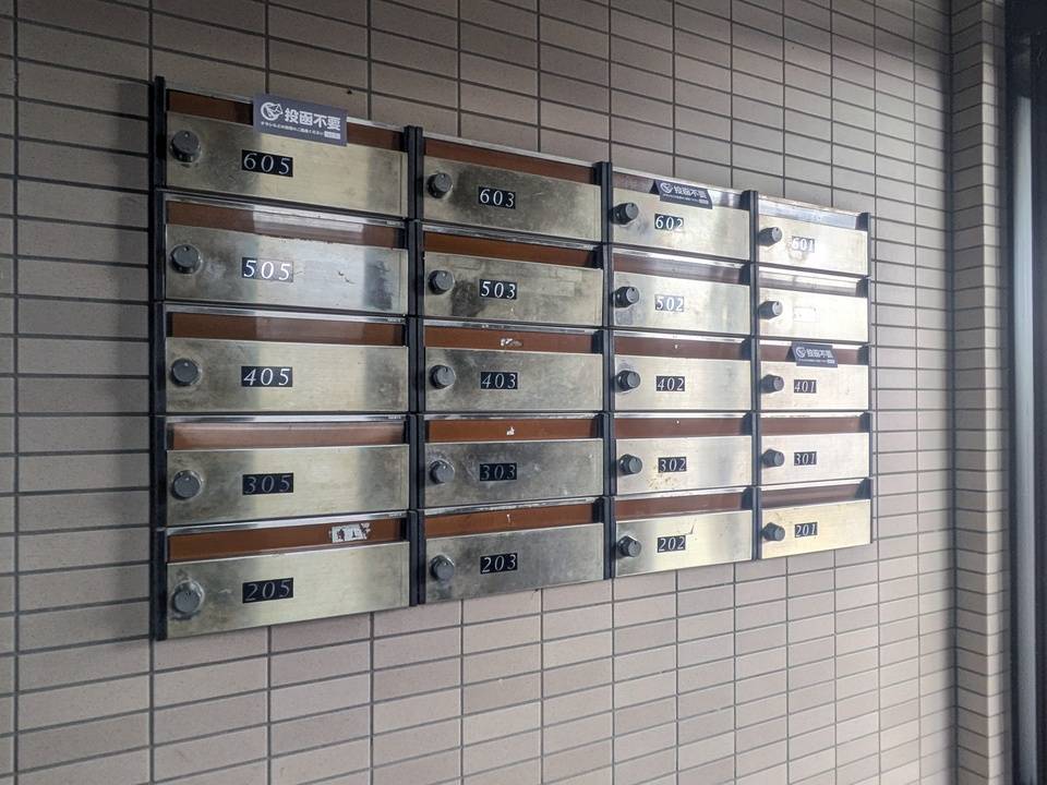 エントランス　メールBOX