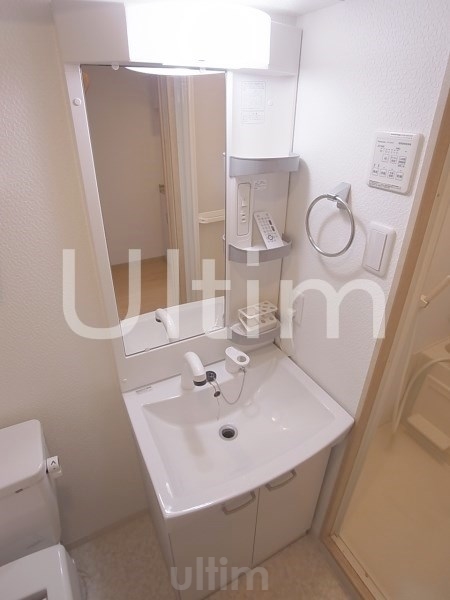洗面設備　※同タイプの他のお部屋です