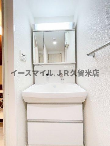 洗面設備　独立洗面台です