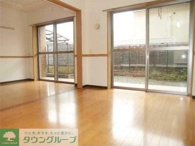 居室・リビング　★お部屋探しは株式会社タウンハウジング東京まで★