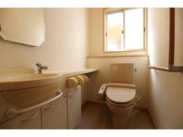 トイレ　トイレは1階2階両方にあります