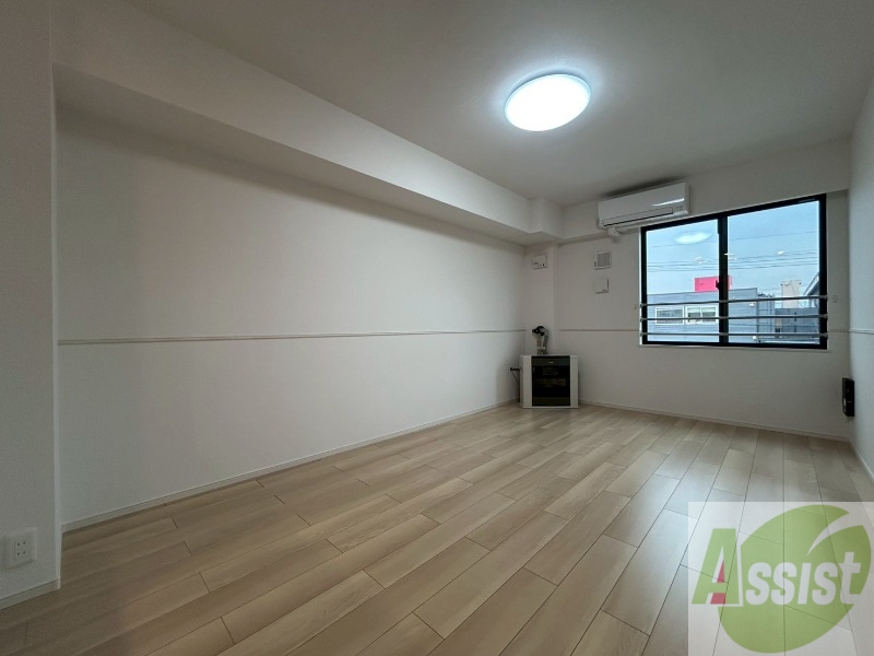 居室・リビング　広くてキレイなお部屋が広がっていて、充実した生活が送れそう。