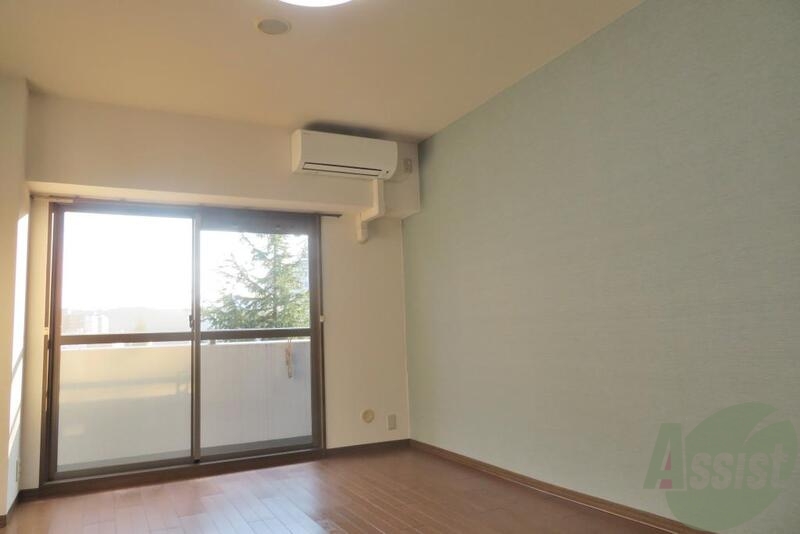 居室・リビング　広々としたお部屋でゆっくりと生活できそうですね。