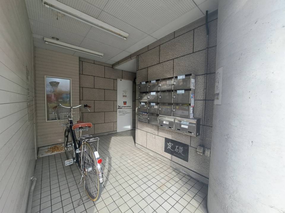 エントランス　メールBOX