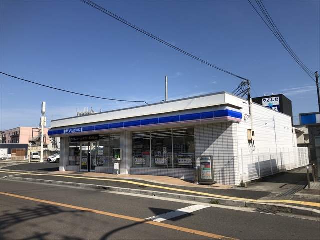 コンビニ　ローソン鳥取ノ荘駅前店（コンビニ）まで157m