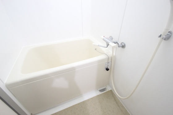 バス・シャワールーム　※別号室の写真です