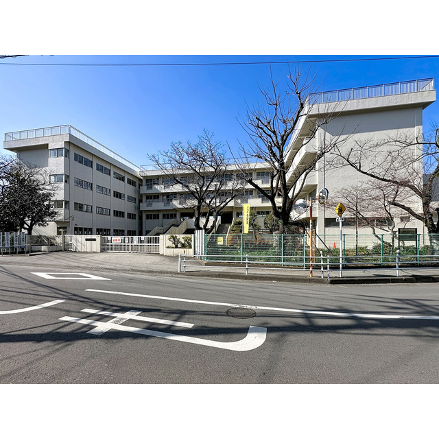 小学校　座間市立　入谷小学校（小学校）まで900m