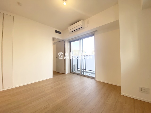 居室・リビング　使いやすい形の為、レイアウトを楽しめます♪