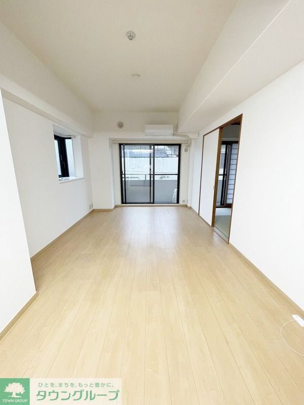 居室・リビング　★お問い合わせはタウンハウジング聖蹟桜ヶ丘店まで★