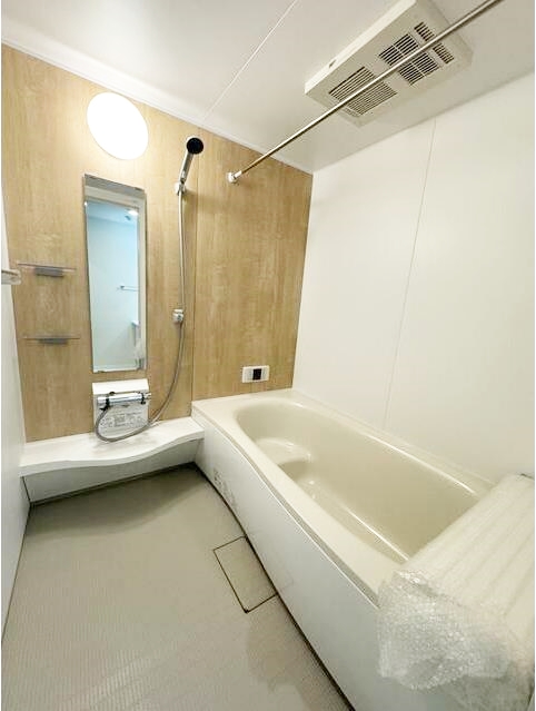 バス・シャワールーム　ご家族や長時間入浴に便利な追い炊き機能付きです♪